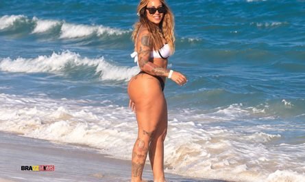 Rafaella Santos Flaunts Her Bikini Booty at the Beach in Rio de Janeiro!